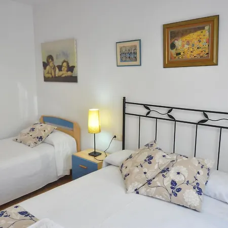Rnet - Holiday home Sant Pere Pescador